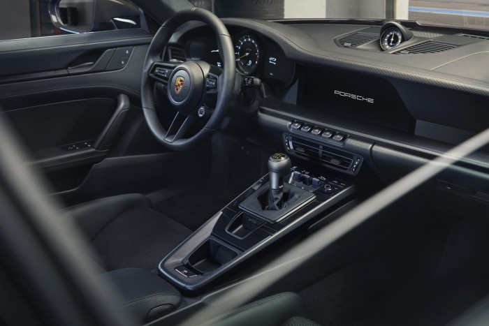 Báránybőrbe bújtatja vérfarkasát a Porsche 6