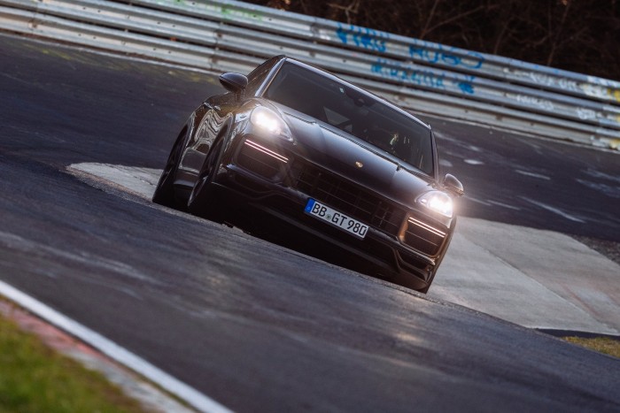 A Porsche Cayenne a leggyorsabb szabadidőjármű 7