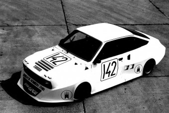 Ez a Škoda volt a keleti blokk egyik legvadabb farmotoros kísérlete