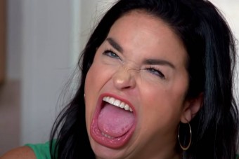 Rekorder méretű szájából él meg egy amerikai nő