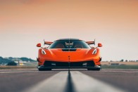 Nagyon sárga az első Koenigsegg Jesko 18