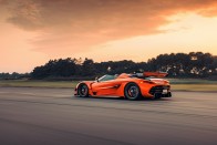 Nagyon sárga az első Koenigsegg Jesko 21