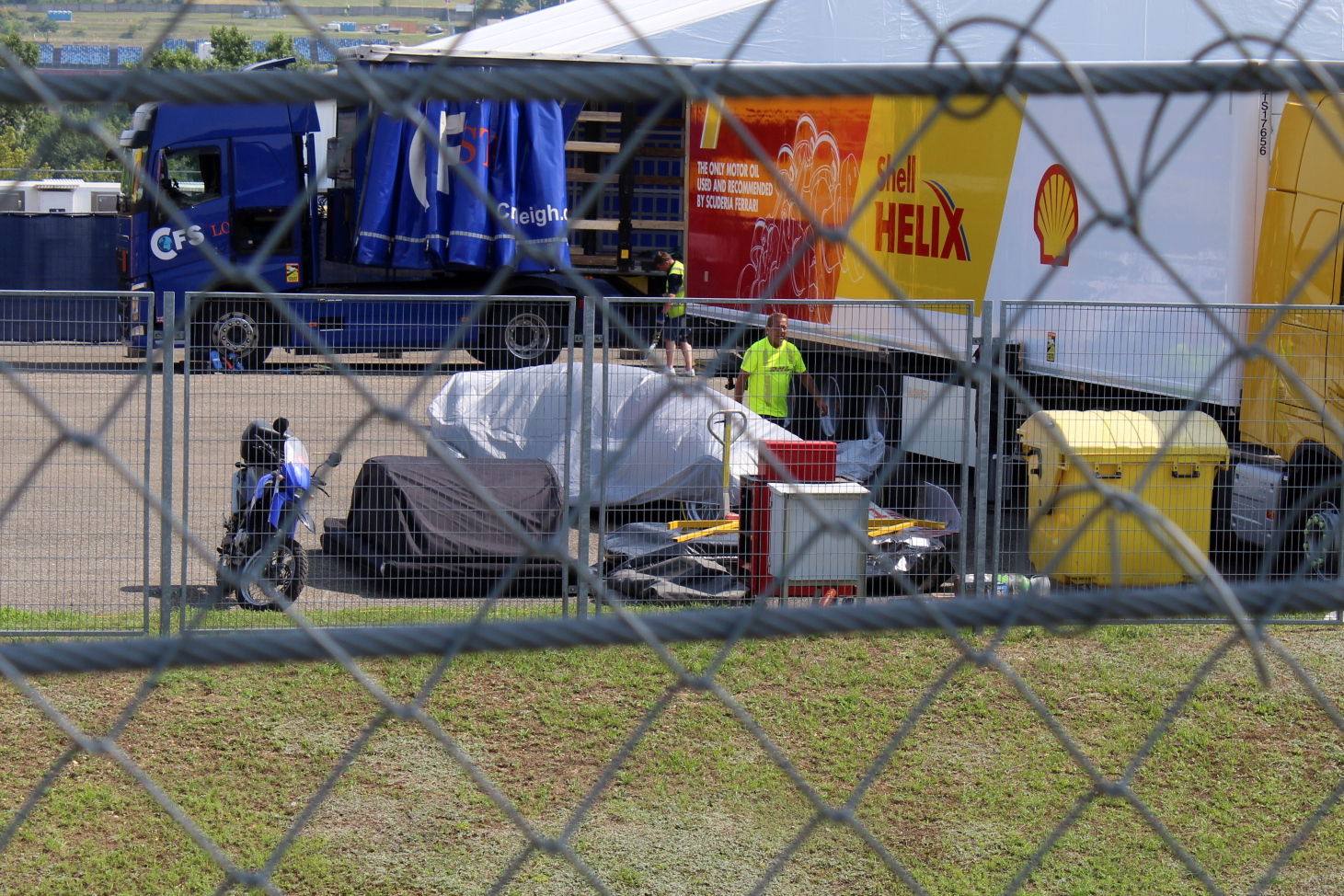 F1: A Hungaroringre értek a csapatok, benéztünk a kulisszák mögé 8