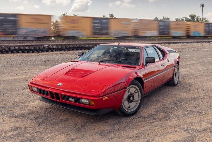 Bárki veszi meg ezt a BMW-t, a gatyája is rámegy