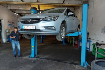 Fiatal Opel félmilliós hibalehetőséggel