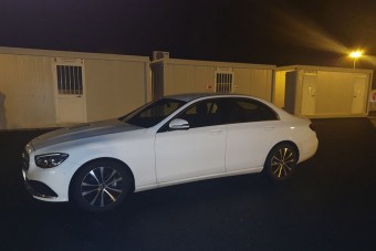 A tulajok még nem is tudtak az eltűnt kocsikról, a magyar rendőrök már lefoglalták őket