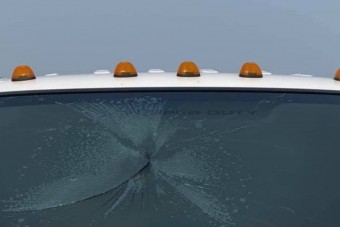 Ez történik, ha pont telibe kapja a szélvédőt egy villámcsapás