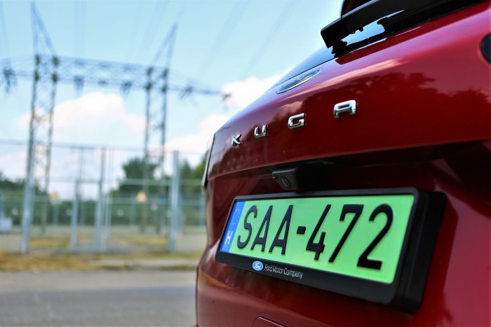 Nagy parkolási szigorítás jön a zöld rendszámra