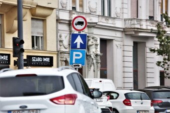 Itt a döntés, nagyot drágul a parkolás Budapesten 