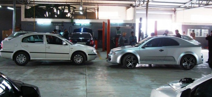 Még ma is furcsa látvány ez a kupévá faragott, első generációs Skoda Octavia 4