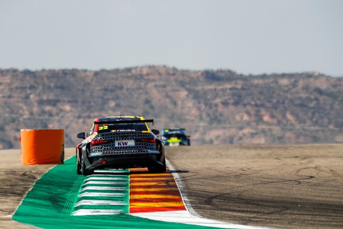 Dobogón a Zengő, folytatódott Michelisz pechszériája 1 Dobogón a Zengő, folytatódott Michelisz pechszériája 1