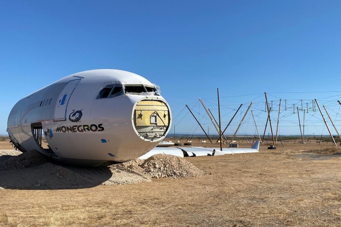 Repülőből csináltak fesztiválszínpadot