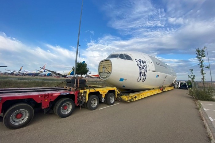 Repülőből csináltak fesztiválszínpadot 3