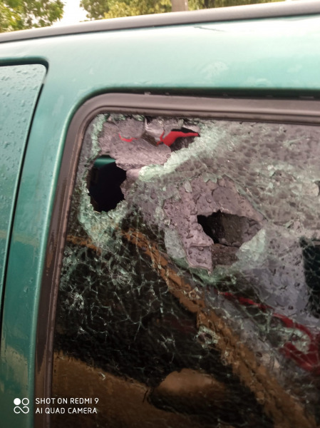 Ilyen károkat okozott a tegnapi jég, nem kímélte az autókat sem 6 | Vezess Ilyen károkat okozott a tegnapi jég, nem kímélte az autókat sem 6