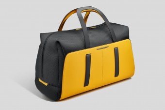 Autóik példáját követik a Rolls-Royce bőröndjei