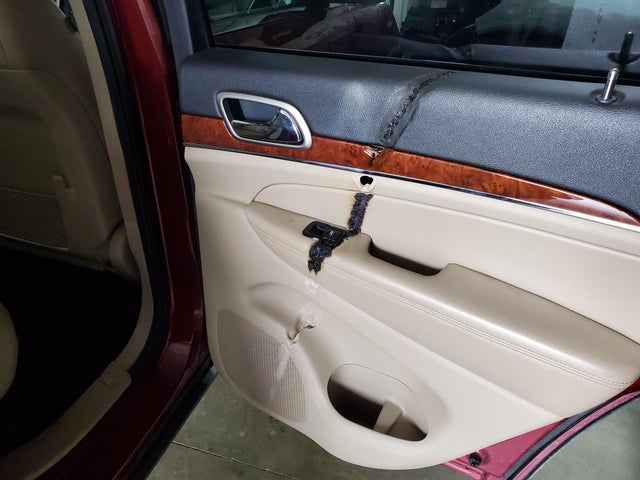 Sose találod ki, mi égette meg ennek a kocsinak a belterét 5