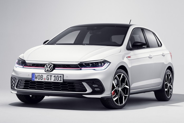 Már vezetni sem kell a sportos kisautót