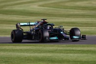 F1: Hibája után a frász kerülgette Hamiltont 1