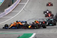 F1: Megint a bizonyítványt magyarázza a versenyigazgató 1