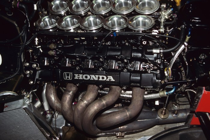 Red Bull: Hangos motorokat a Forma-1-be!