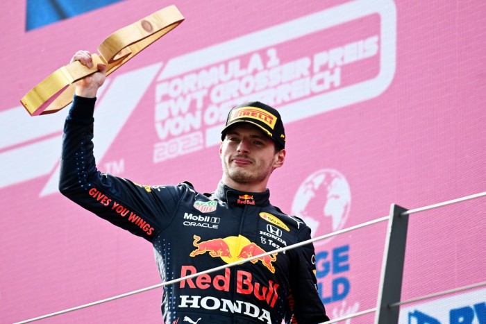 F1: Verstappen király, Hamilton kismacska lett