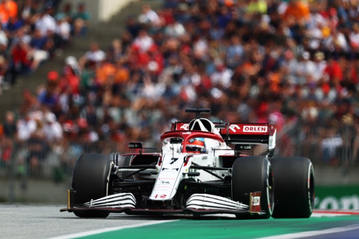 F1: Räikkönen megkapta: kínos volt, amit csinált