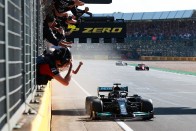 Verstappen: Hamilton sportszerűtlen volt 2