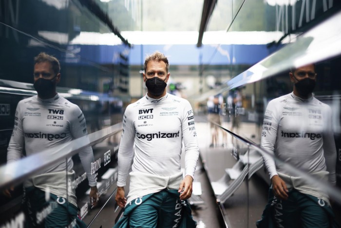 F1: Rendhagyó módon mutatott példát Vettel