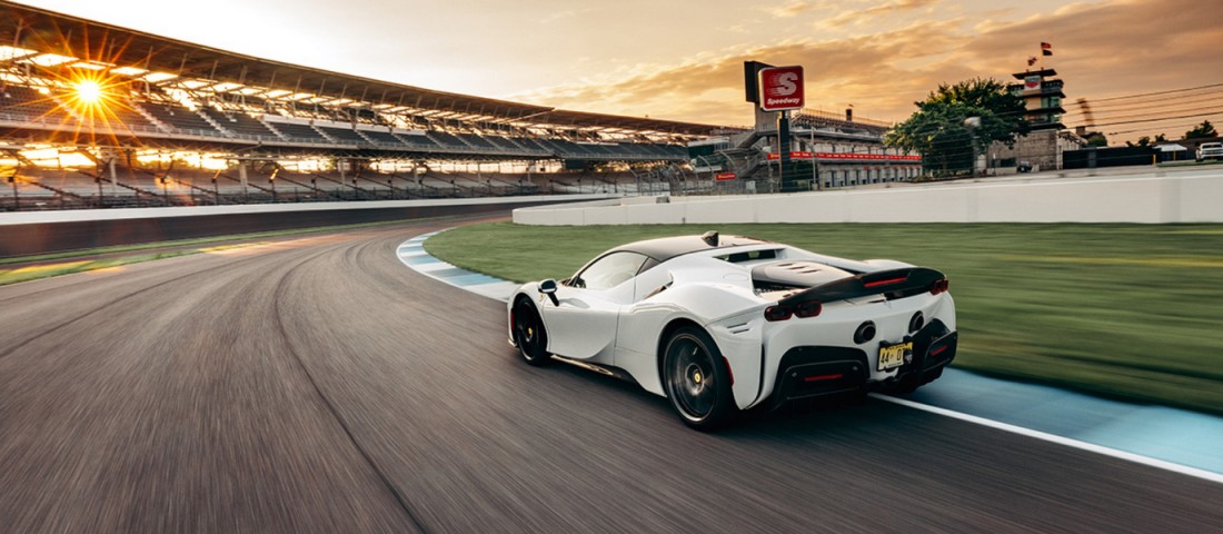 Egy Ferrari a rekorder Amerika leghíresebb pályáján