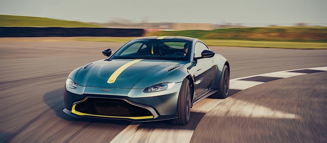 Villanyra kapcsol az Aston Martin is