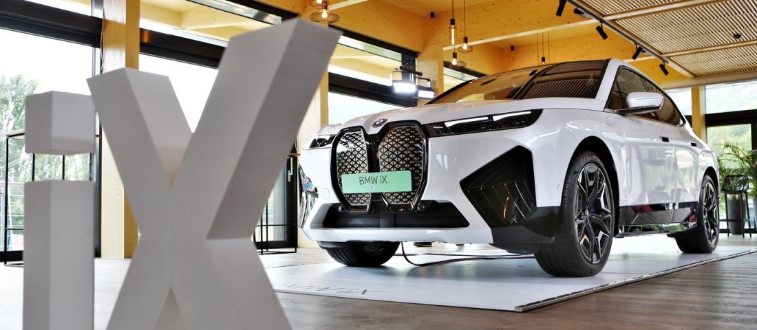 Itthon a nagyon más BMW. Mutatjuk az árát!