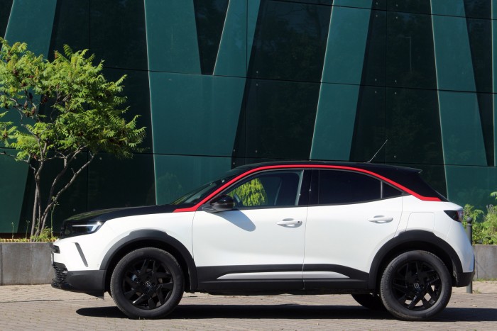 Megér ez a nem is nagy Opel 9 milliót? 1 Megér ez a nem is nagy Opel 9 milliót? 1
