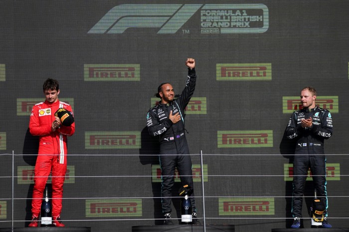 Hamilton: Verstappen nem hagyott helyet 4 | Vezess Hamilton: Verstappen nem hagyott helyet 4