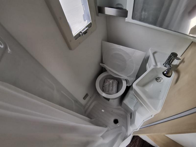 Ez a világ legolcsóbb lakóautója, aminek terepen sincs akadály 2