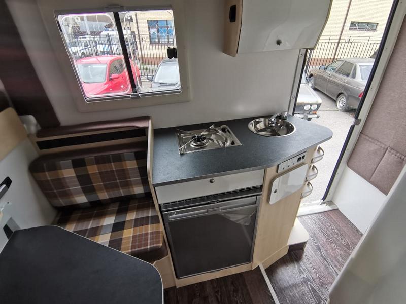 Ez a világ legolcsóbb lakóautója, aminek terepen sincs akadály 3