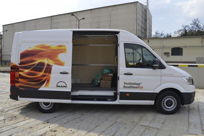 Tud magyarul az elektromos oroszlán 7 Tud magyarul az elektromos oroszlán 7
