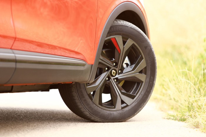 Szegény ember X4-ese: Renault Arkana hibrid 11