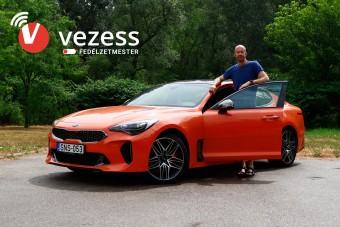 Gyors autónak gyors a fedélzeti rendszere is? - Kia Stinger