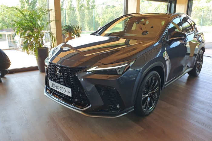 Ez lehet a Merci és BMW suv-k legnagyobb ellenfele 11