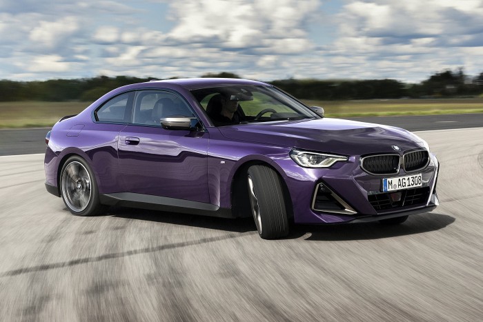 Megújult a BMW kis kupéja 9