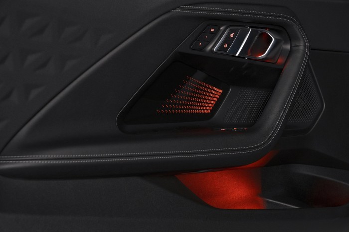 Megújult a BMW kis kupéja 7