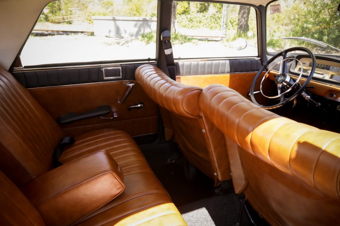 Magyar tulaj hajtja ezt a csodás francia gépet 8