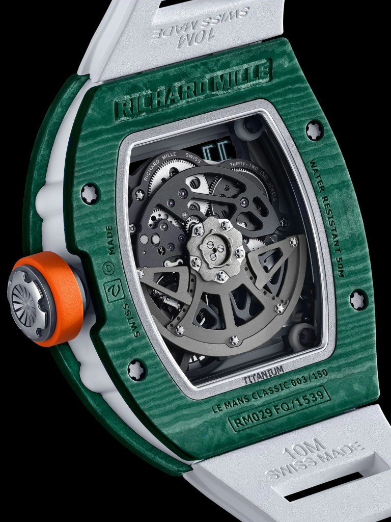 A Le Mans-i 24 órás verseny előtt tiszteleg a luxusóra 5