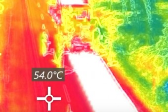 Megmérték, eszelős forróságban aszfaltoznak a magyar utakon