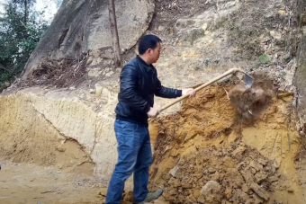 Lyukból faragott menő lakást egy elszánt építőipari melós