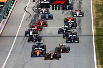 Nagyot borul az F1-es pilótapiac, ha ez igaz