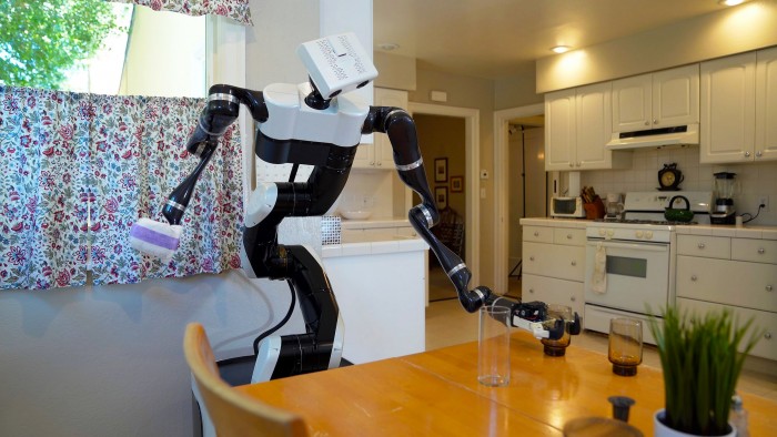 Egyre okosabbak és emberszerűbbek a Toyota robotjai 1 | Vezess Egyre okosabbak és emberszerűbbek a Toyota robotjai 1