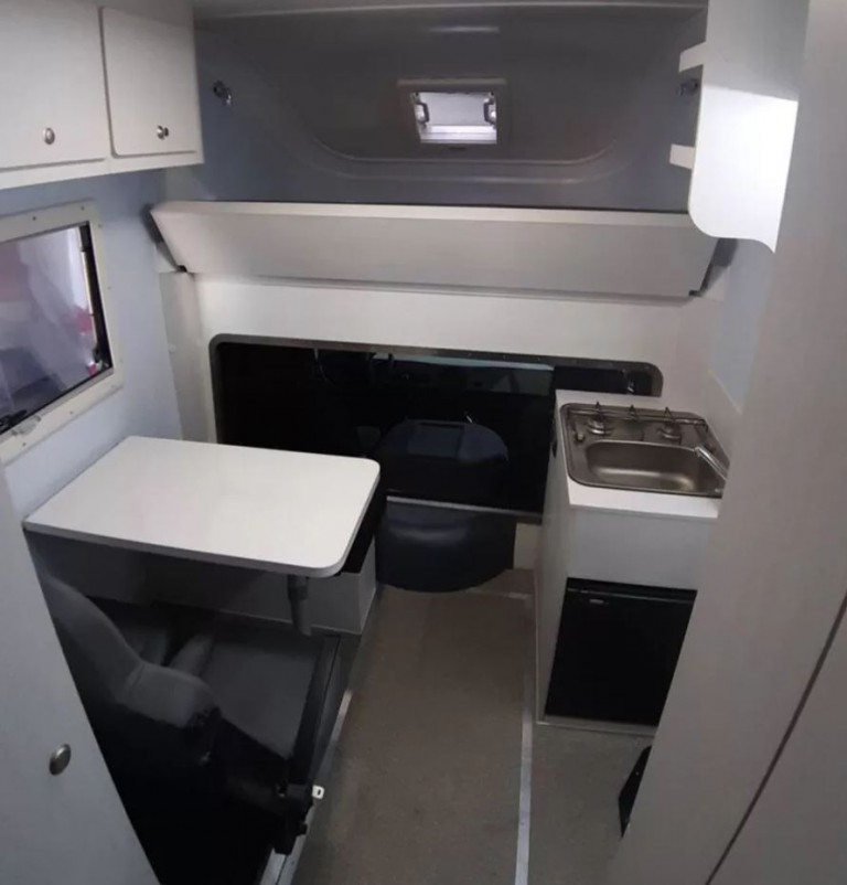 Űrutazásra csábít ez a puttonyos UAZ 4 | Vezess Űrutazásra csábít ez a puttonyos UAZ 4