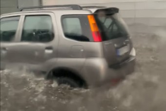 Világvége hangulatú videón a Budapestre lecsapó vihar