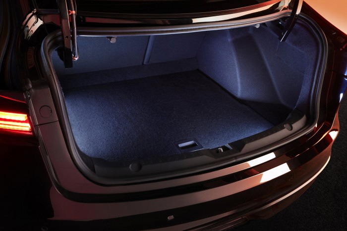 Elektromos taxit fejleszt a Renault-csoport 7 | Vezess Elektromos taxit fejleszt a Renault-csoport 7